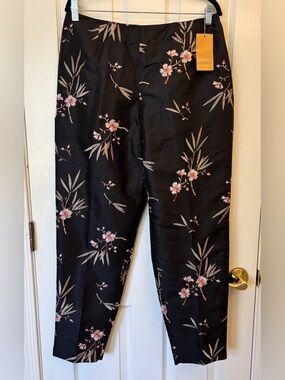 Dana Buchman Luxe Black Floral Print 100% Silk ~ Tapered Pants ~